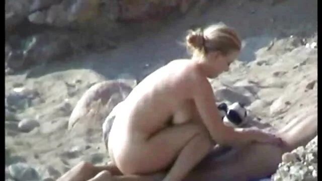 Parim porno :  Vana vanaema teab ikka, kuidas massiivse riistaga hakkama saada Täiskasvanute Filmid 