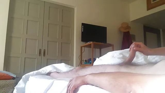 Parim porno :  Kitsad seksikad brünetid uurivad diivanil teineteise tuppe Täiskasvanute Filmid 