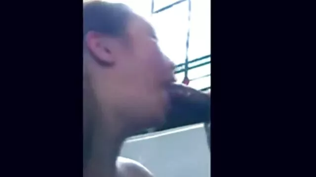 Parim porno :  Veatu Latina kuldsete ketiga löökide ja riistadega kaamera ees Täiskasvanute Filmid 