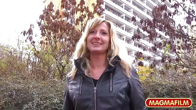 Parim porno :  Jalgade kummardamine väikese daami Jayden Jaymesiga Täiskasvanute Filmid 